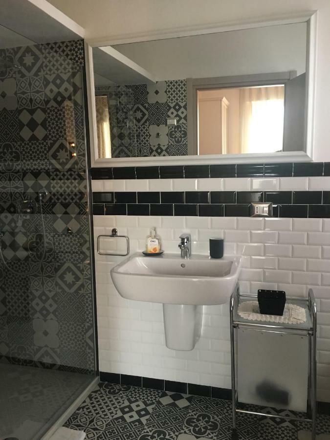Zonatortona B&B Milano Eksteriør billede