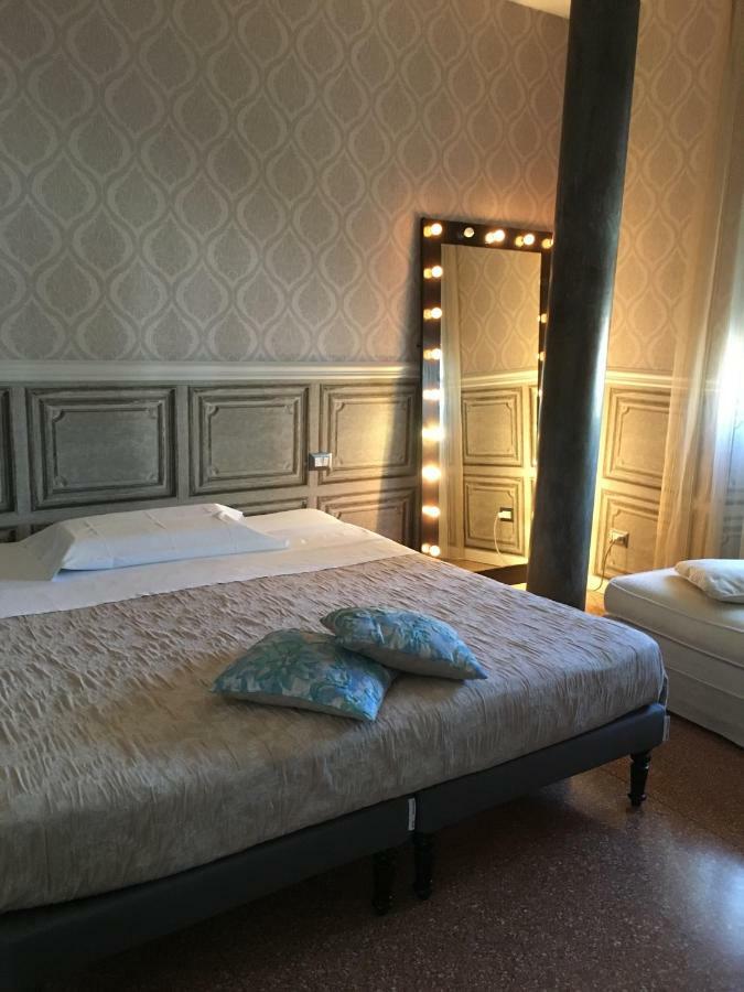 Zonatortona B&B Milano Eksteriør billede